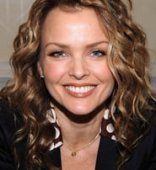 Dina Meyer