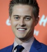 Lucas Grabeel