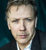 Mikael Persbrandt