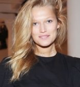 Toni Garrn