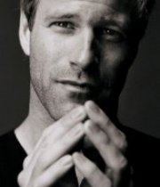 Aaron Eckhart