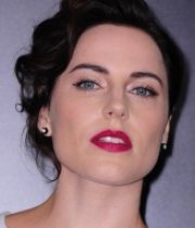 Antje Traue