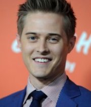 Lucas Grabeel