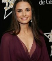 Mia Maestro