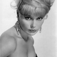 Elke Sommer