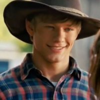 Lucas Till